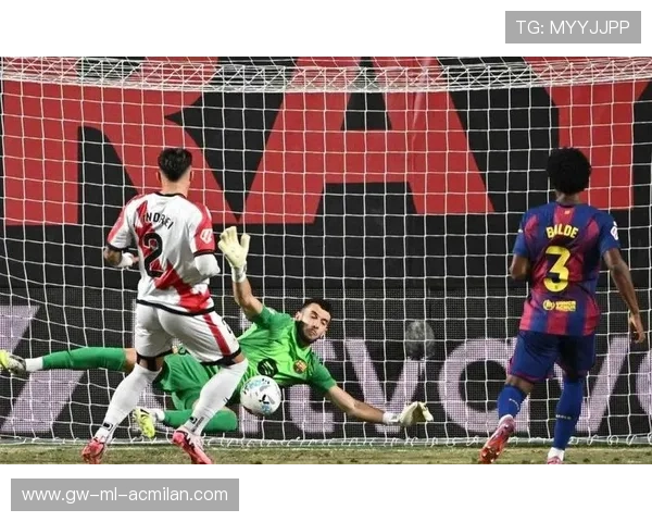 西甲巴萨替补连线迅速,攻势在下半场爆发