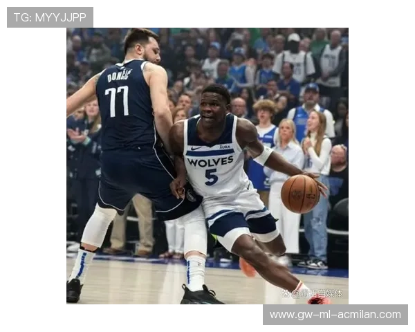 唐斯抢下关键篮板后再添一球，森林狼领先更稳